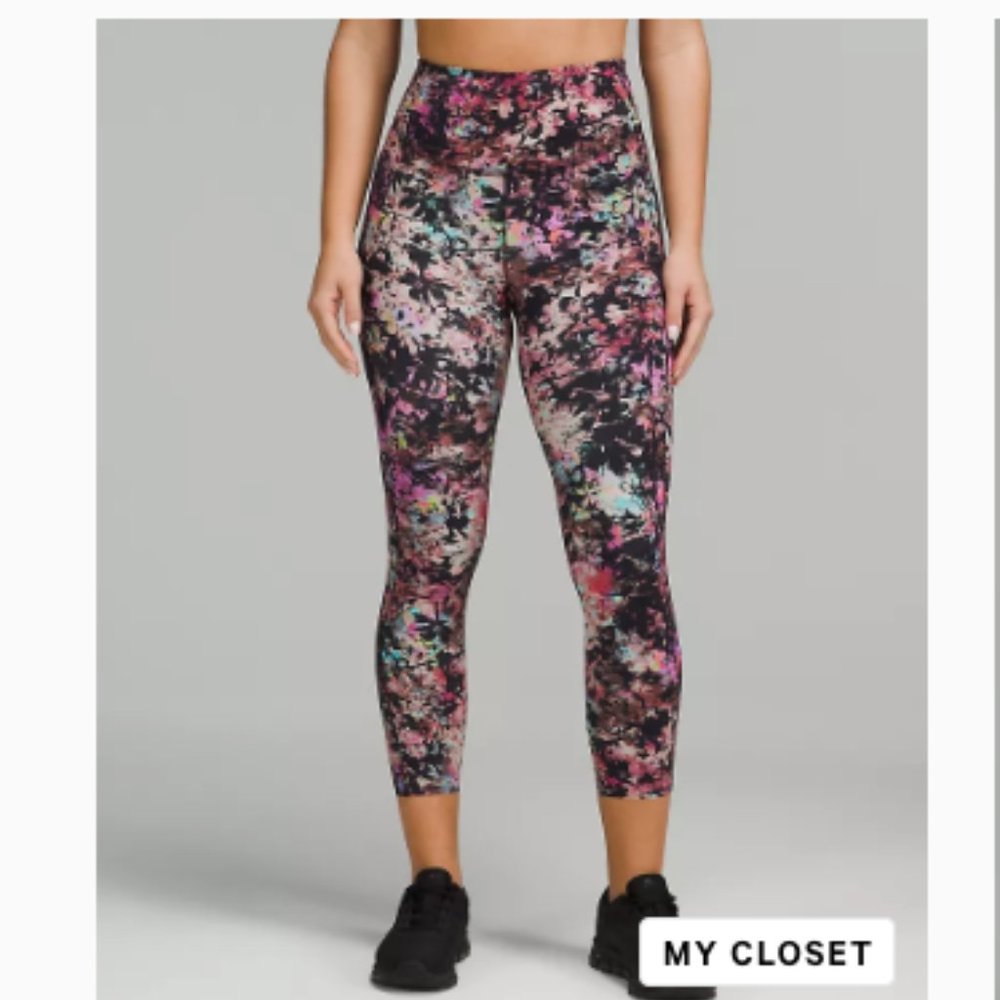 Base Pace High-Rise Crop 23" Stencil Blossom Red Multi Size6